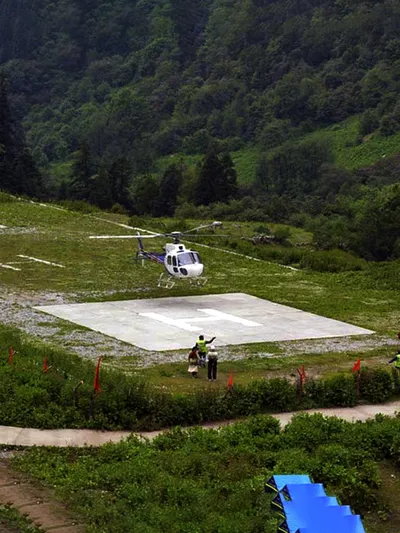 Hemkund Yatra by Helicopter - Char Dham Yatra Package